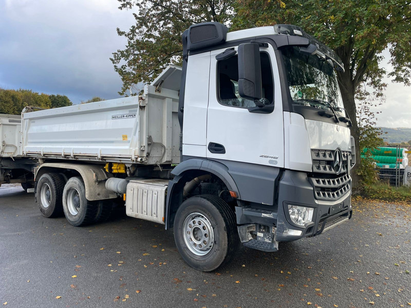 Mercedes-Benz 2648 3348 - قلابات: صور 4 Mercedes-Benz 2648 3348 - قلابات: صور 4