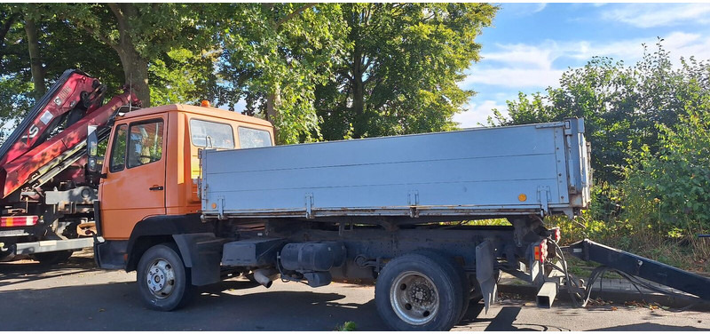 Mercedes-Benz - قلابات: صور 4 Mercedes-Benz - قلابات: صور 4