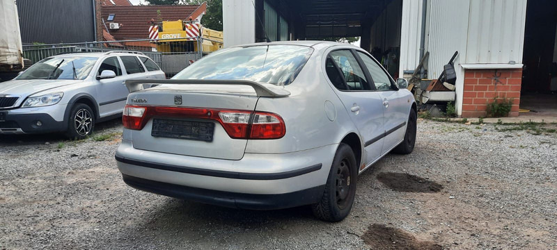 SEAT Toledo Signo 1,8 20V Autom - سيارة: صور 3 SEAT Toledo Signo 1,8 20V Autom - سيارة: صور 3