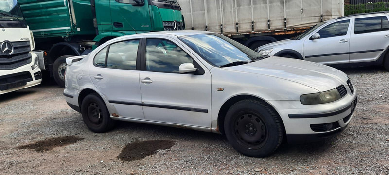 SEAT Toledo Signo 1,8 20V Autom - سيارة: صور 1 SEAT Toledo Signo 1,8 20V Autom - سيارة: صور 1