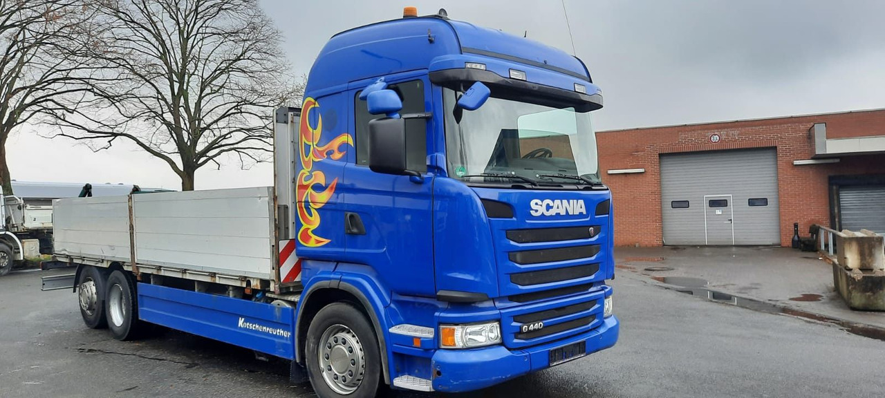 Scania G440 Pritsche 6x2 Kran am Heck vor. - شاحنات مسطحة, شاحنة كرين: صور 2 Scania G440 Pritsche 6x2 Kran am Heck vor. - شاحنات مسطحة, شاحنة كرين: صور 2