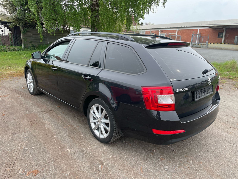 Škoda Octavia 2.0 TDI Green tec Solution Combi - سيارة: صور 2 Škoda Octavia 2.0 TDI Green tec Solution Combi - سيارة: صور 2
