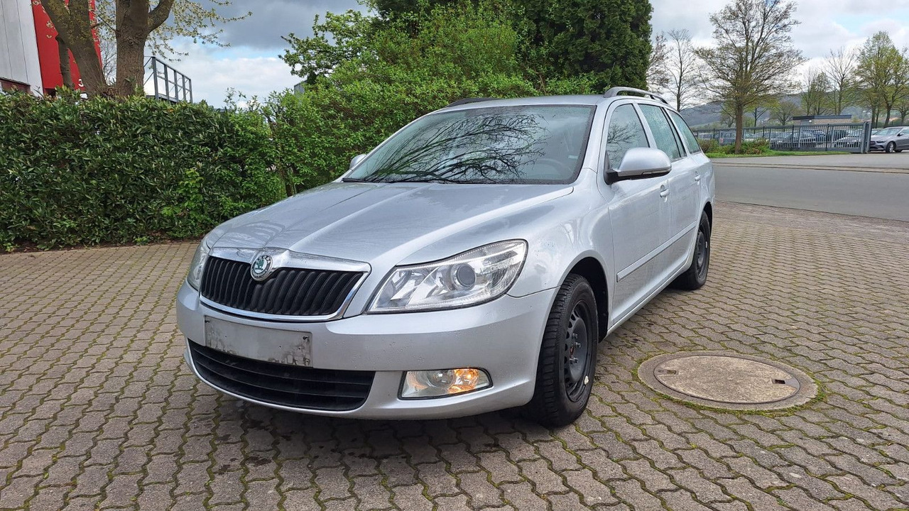 Skoda Octavia - سيارة: صور 1 Skoda Octavia - سيارة: صور 1