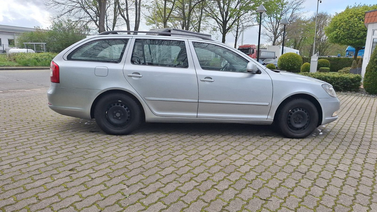 Skoda Octavia - سيارة: صور 3 Skoda Octavia - سيارة: صور 3
