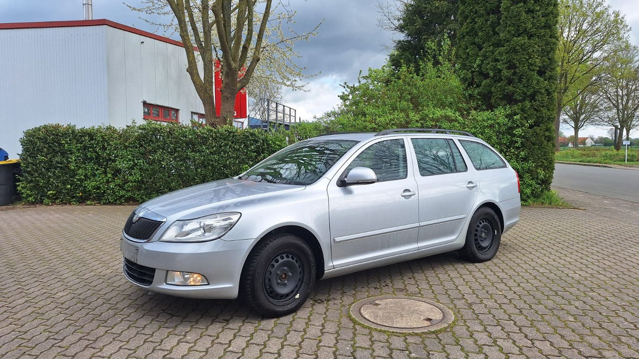 Skoda Octavia - سيارة: صور 2 Skoda Octavia - سيارة: صور 2