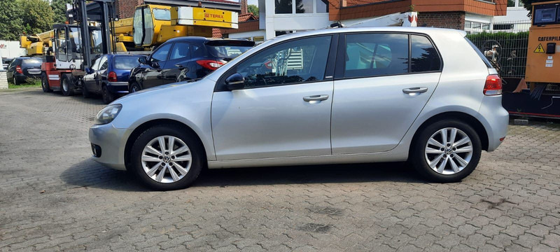 Volkswagen Golf - سيارة: صور 4 Volkswagen Golf - سيارة: صور 4