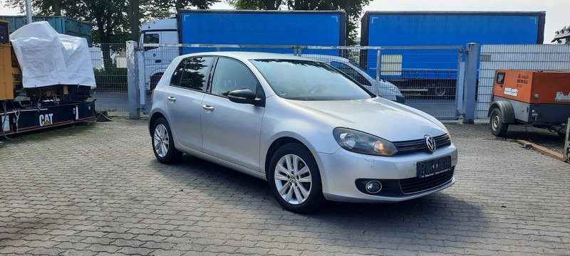 Volkswagen Golf - سيارة: صور 1 Volkswagen Golf - سيارة: صور 1