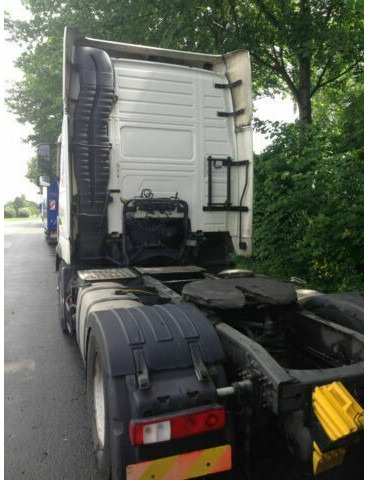 Volvo FH 440 G.Haus-Hochdach Euro:4 German Truck - شاحنة جرار: صور 4 Volvo FH 440 G.Haus-Hochdach Euro:4 German Truck - شاحنة جرار: صور 4