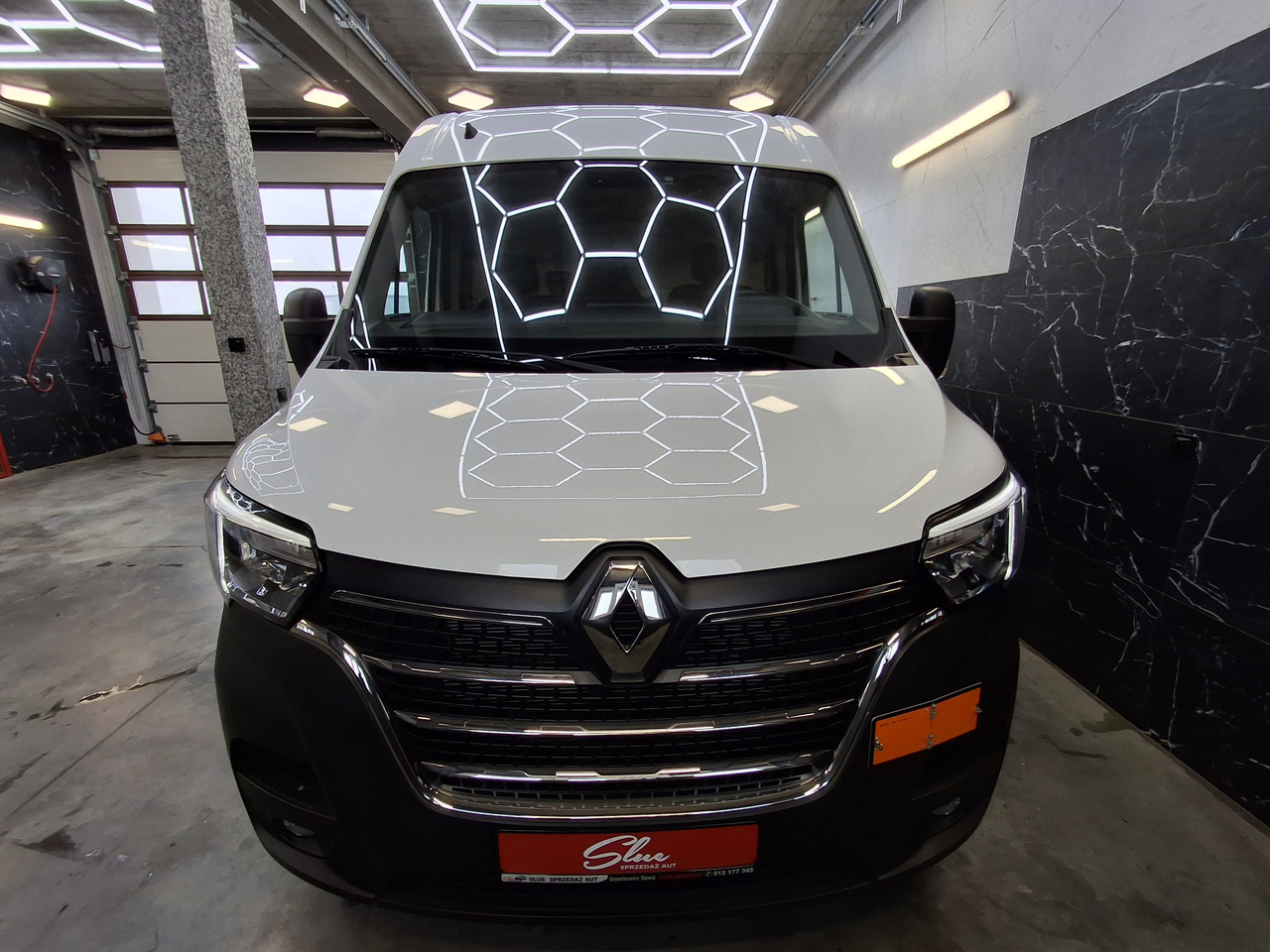 Renault Master ADR 9.1.1.2 EX/II - فان: صور 2 Renault Master ADR 9.1.1.2 EX/II - فان: صور 2