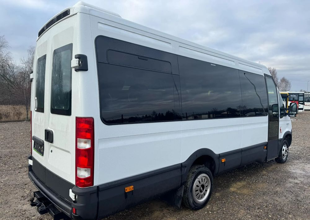 Iveco Daily - حافلة صغيرة, ميكروباص: صور 4 Iveco Daily - حافلة صغيرة, ميكروباص: صور 4