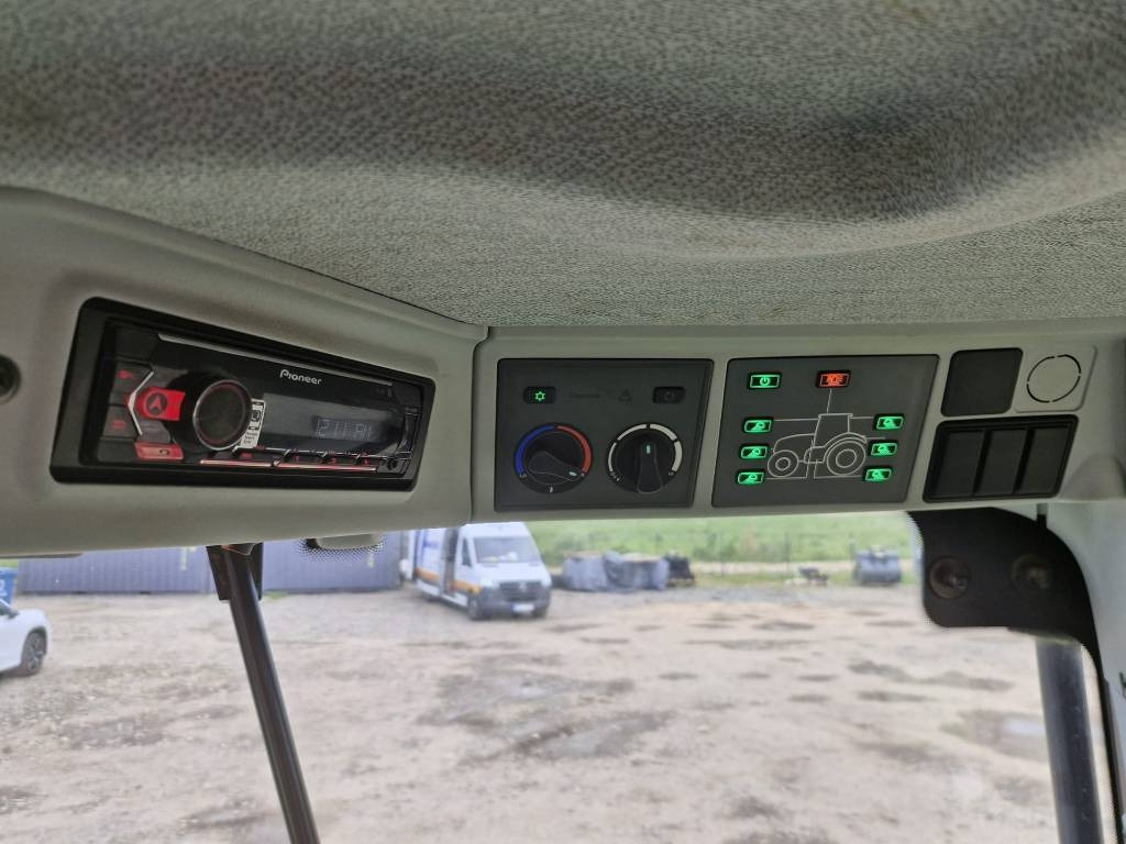 جرار Claas Claas Arion 530: صور 18