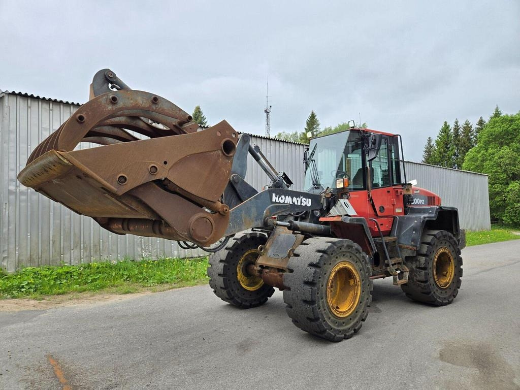 Komatsu WA200PZ-6 - اللودر بعجل: صور 1 Komatsu WA200PZ-6 - اللودر بعجل: صور 1