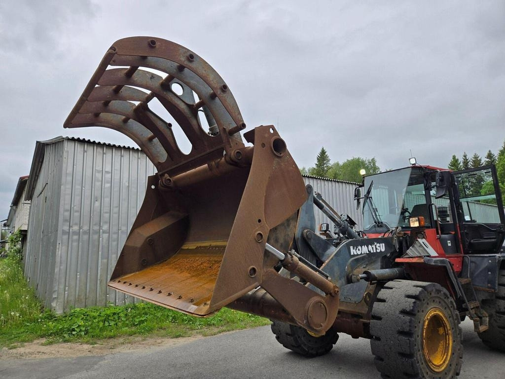 Komatsu WA200PZ-6 - اللودر بعجل: صور 5 Komatsu WA200PZ-6 - اللودر بعجل: صور 5