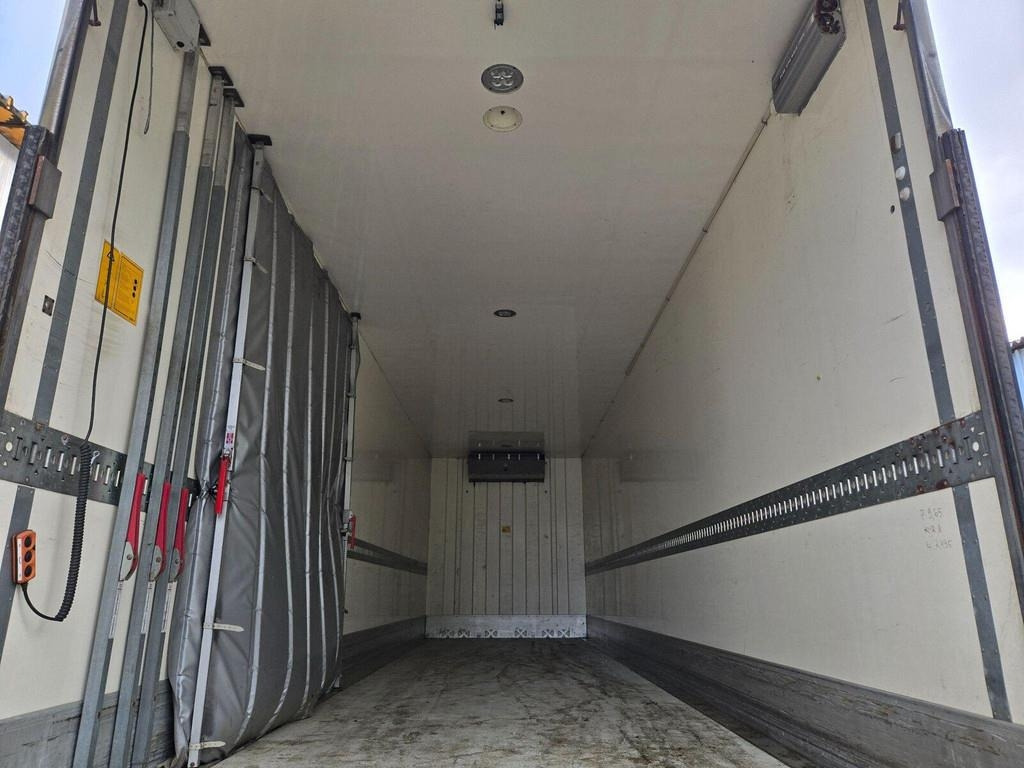 Volvo FH460 6X2 CARRIER 1050 - مبردة شاحنة: صور 4 Volvo FH460 6X2 CARRIER 1050 - مبردة شاحنة: صور 4