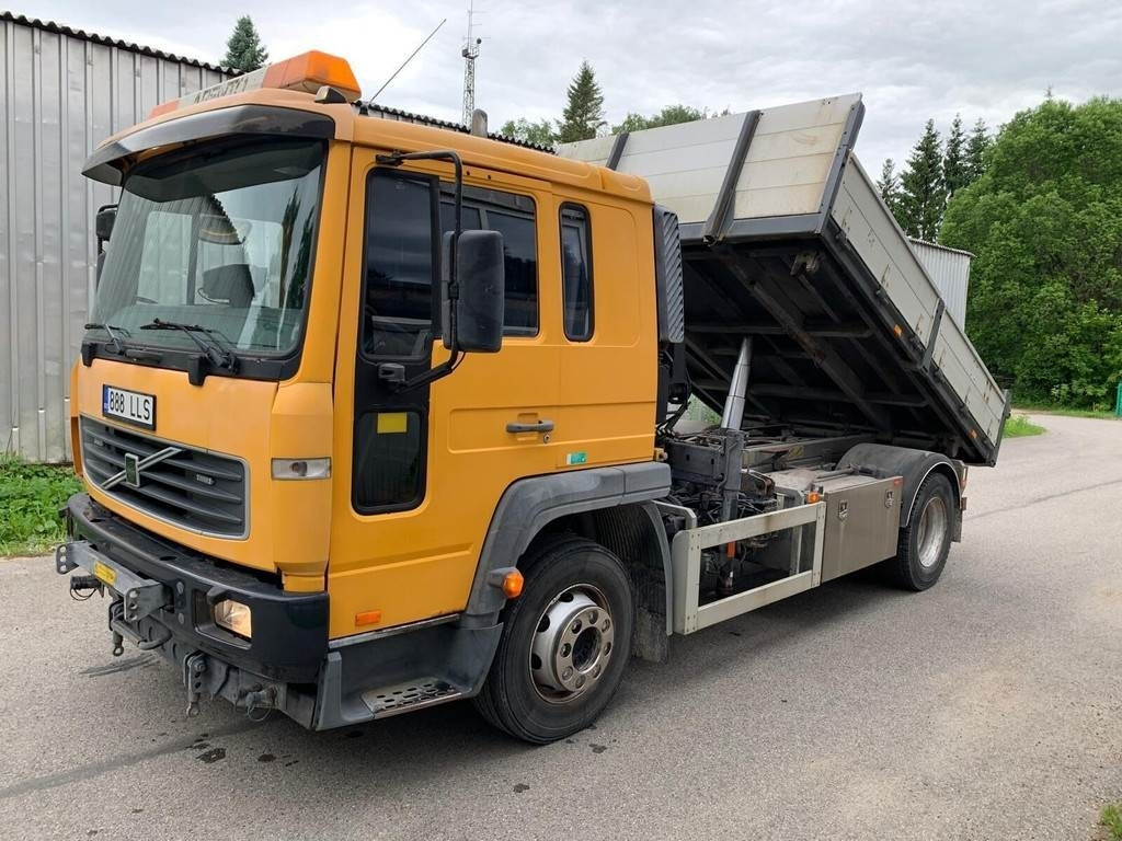 Volvo FL615 + HIAB 027-2 - قلابات: صور 1 Volvo FL615 + HIAB 027-2 - قلابات: صور 1