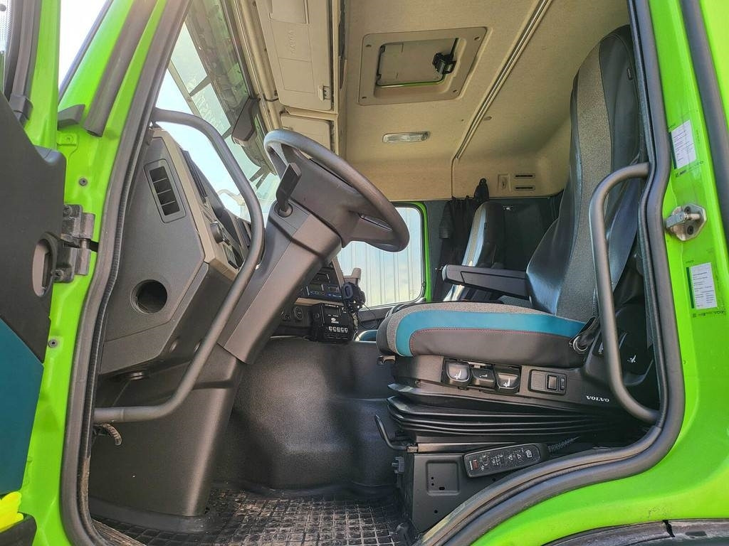 مبردة شاحنة Volvo FM410 6X2 CARRIER SIDEOPENING: صور 9