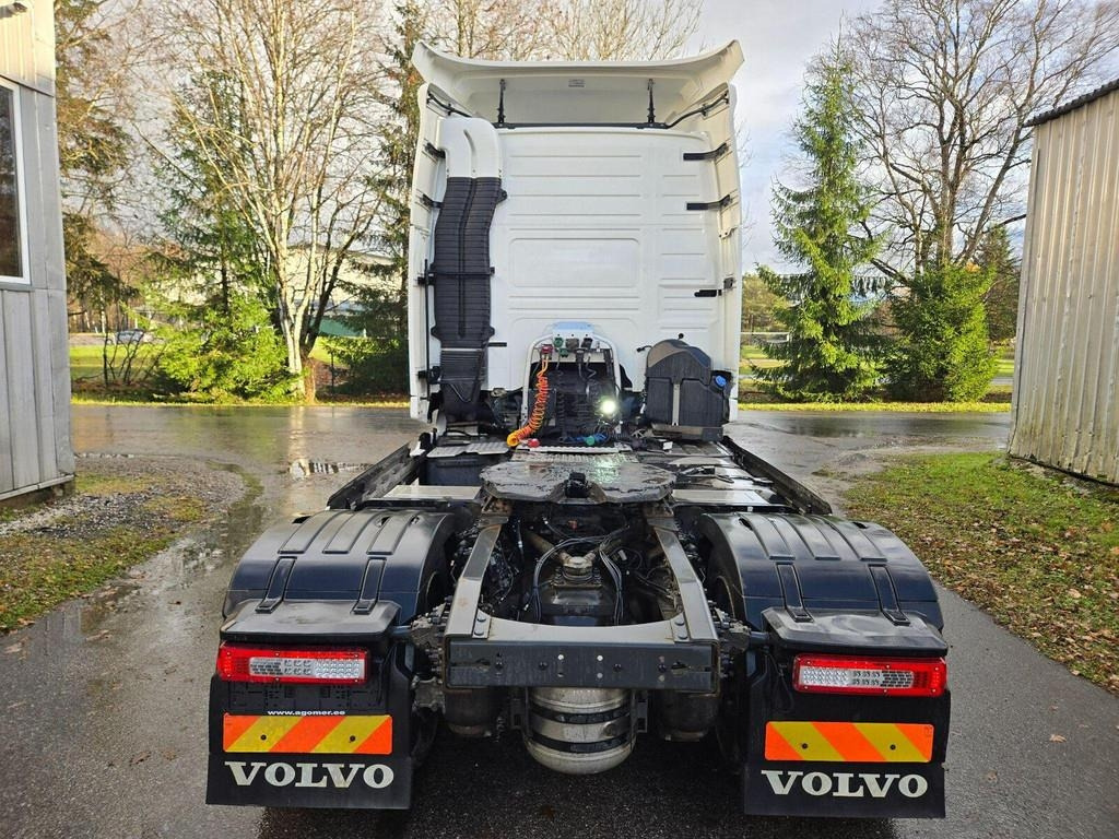 Volvo FM500 4X2 - شاحنة جرار: صور 3 Volvo FM500 4X2 - شاحنة جرار: صور 3