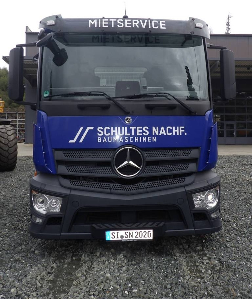Mercedes-Benz Antos 2533 L Maschinentransporter - أخرى: صور 3 Mercedes-Benz Antos 2533 L Maschinentransporter - أخرى: صور 3
