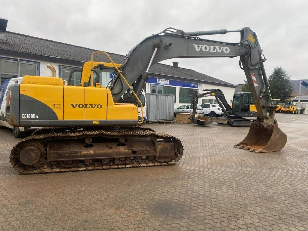 Volvo EC 180 B LC - حفارات زحافة: صور 1 Volvo EC 180 B LC - حفارات زحافة: صور 1