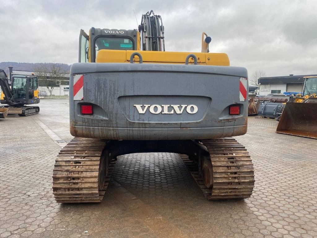 Volvo EC 180 B LC - حفارات زحافة: صور 4 Volvo EC 180 B LC - حفارات زحافة: صور 4