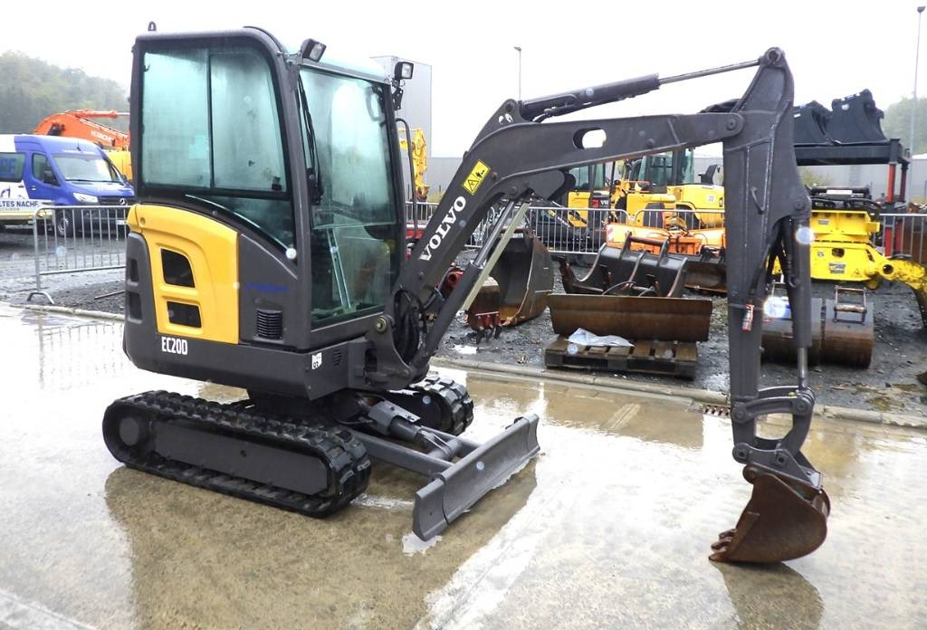 Volvo EC 20 D - حفارة مصغرة: صور 3 Volvo EC 20 D - حفارة مصغرة: صور 3