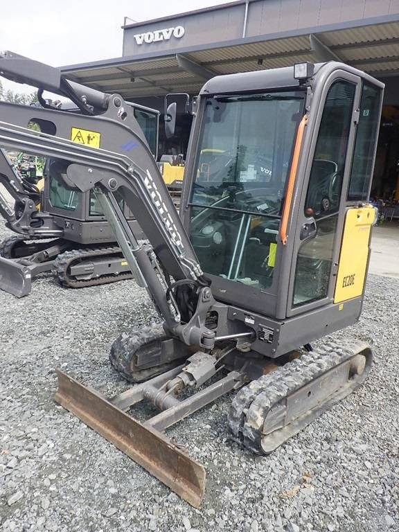Volvo EC 20 E - حفارة مصغرة: صور 2 Volvo EC 20 E - حفارة مصغرة: صور 2