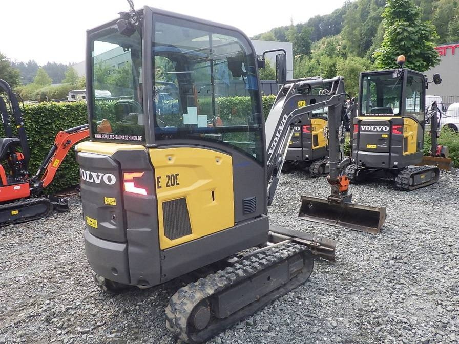 Volvo EC 20 E - حفارة مصغرة: صور 5 Volvo EC 20 E - حفارة مصغرة: صور 5