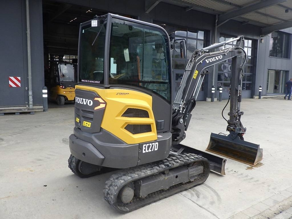 Volvo EC 27 D - حفارة مصغرة: صور 3 Volvo EC 27 D - حفارة مصغرة: صور 3