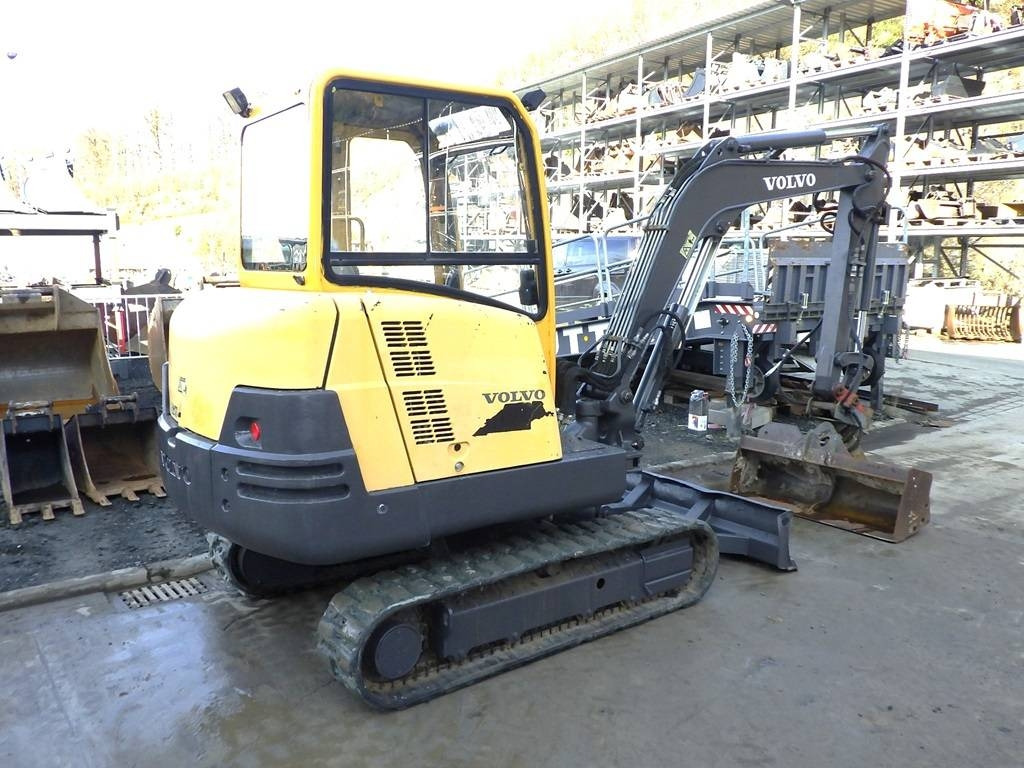 Volvo EC 35 - حفارة مصغرة: صور 5 Volvo EC 35 - حفارة مصغرة: صور 5