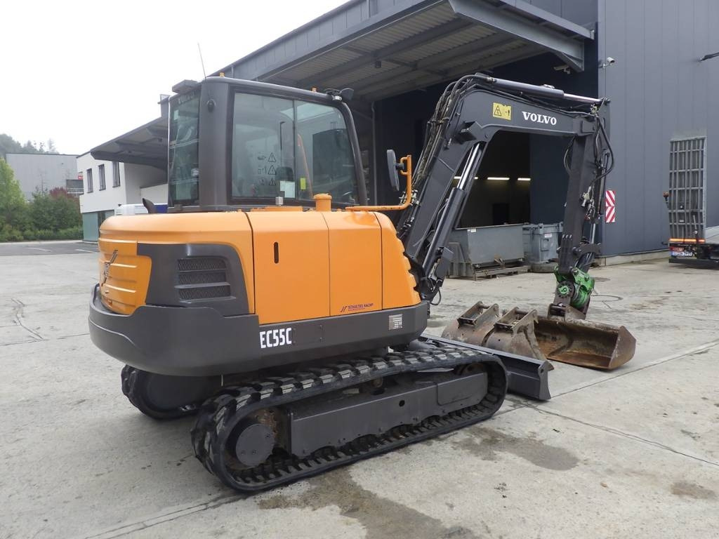 Volvo EC 55 C - حفارة مصغرة: صور 5 Volvo EC 55 C - حفارة مصغرة: صور 5