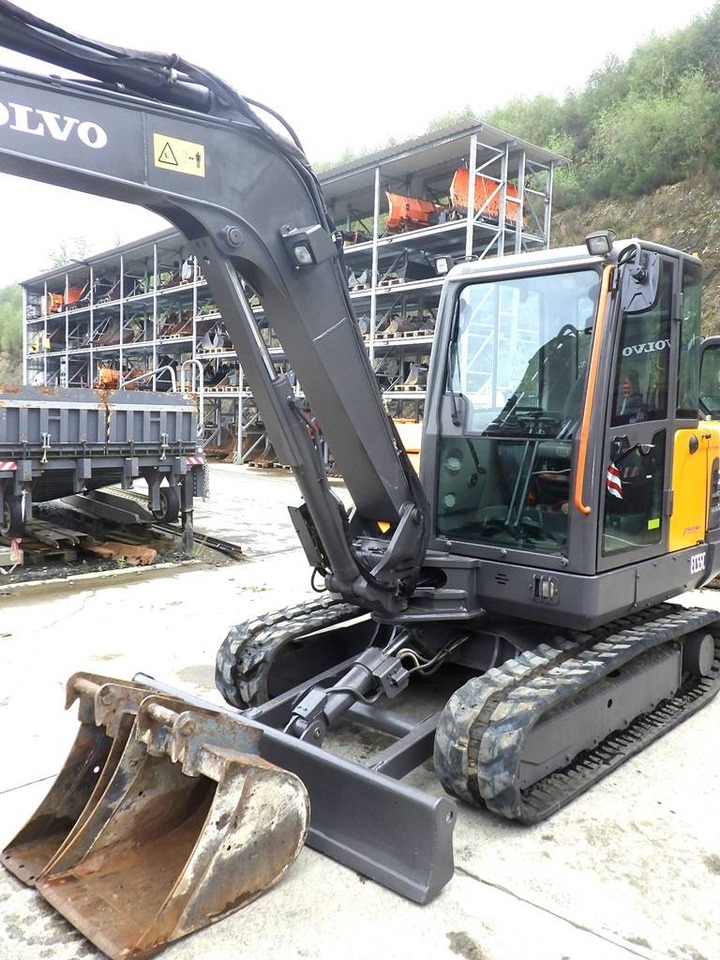 Volvo EC 55 C - حفارة مصغرة: صور 2 Volvo EC 55 C - حفارة مصغرة: صور 2