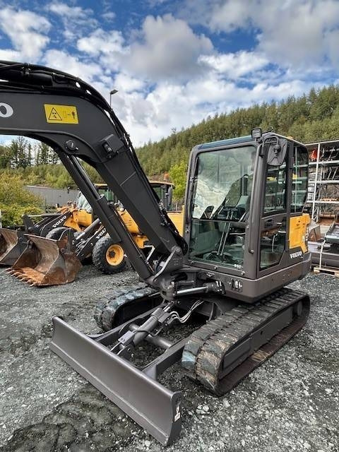 Volvo EC 60 E - حفارة مصغرة: صور 2 Volvo EC 60 E - حفارة مصغرة: صور 2