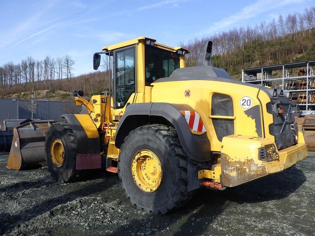 اللودر بعجل Volvo L 110 H: صور 6
