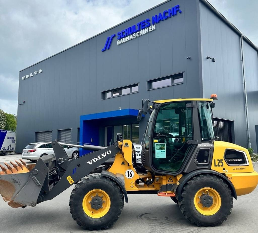 Volvo L 25 Electric - اللودر بعجل: صور 1 Volvo L 25 Electric - اللودر بعجل: صور 1