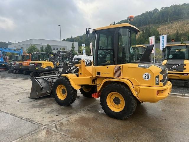 Volvo L 30 G - اللودر بعجل: صور 4 Volvo L 30 G - اللودر بعجل: صور 4