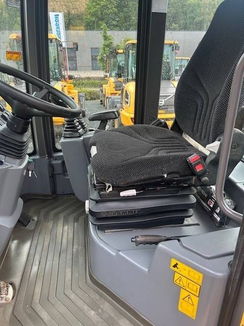 Volvo L 30 G - اللودر بعجل: صور 5 Volvo L 30 G - اللودر بعجل: صور 5