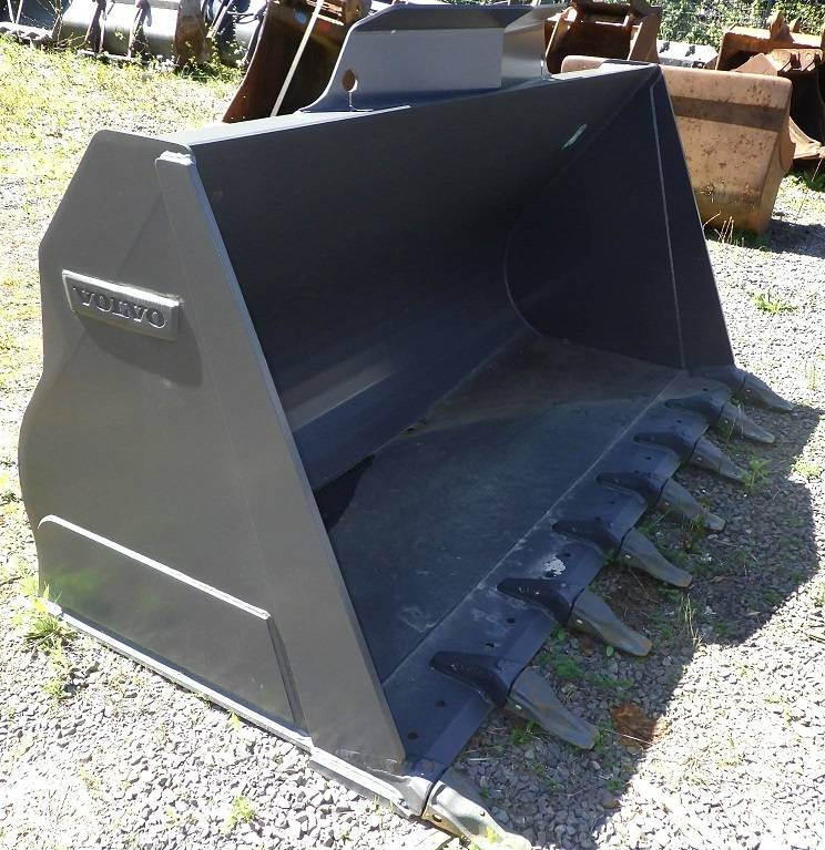 Volvo Schaufel für L90H - بكت - آلات البناء: صور 2 Volvo Schaufel für L90H - بكت - آلات البناء: صور 2