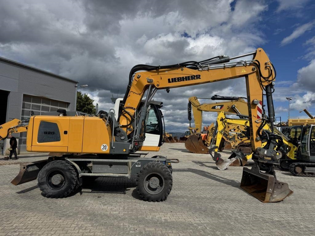 Liebherr A 920 Litronic - حفارة على عجلات: صور 5 Liebherr A 920 Litronic - حفارة على عجلات: صور 5