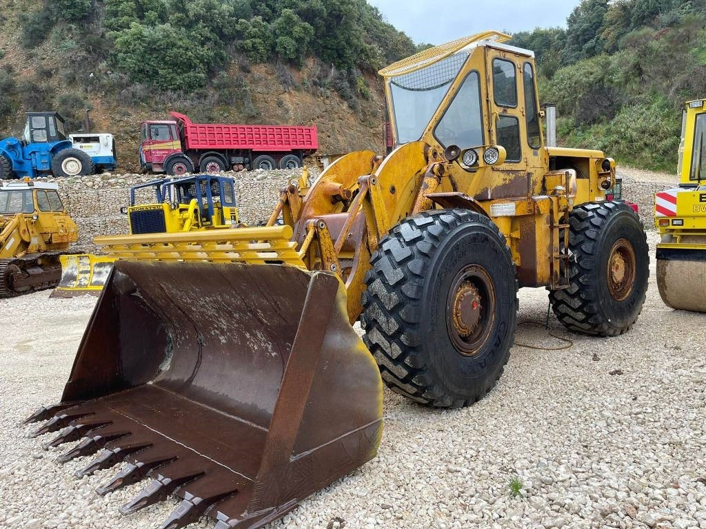 CAT 966C - اللودر بعجل: صور 1 CAT 966C - اللودر بعجل: صور 1