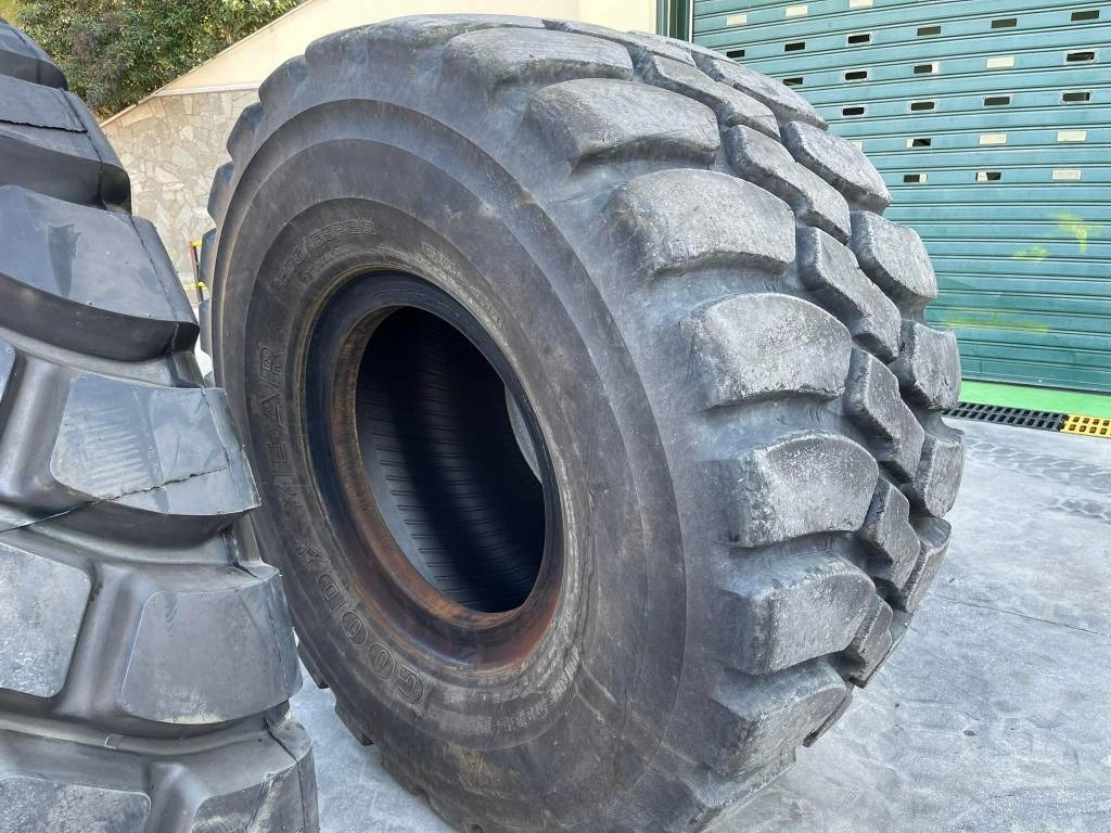 CAT 982M - اللودر بعجل: صور 4 CAT 982M - اللودر بعجل: صور 4