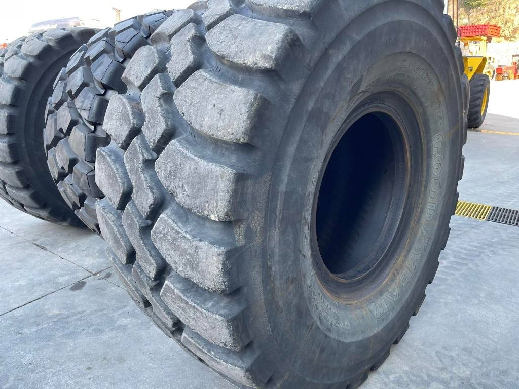 CAT 982M - اللودر بعجل: صور 2 CAT 982M - اللودر بعجل: صور 2