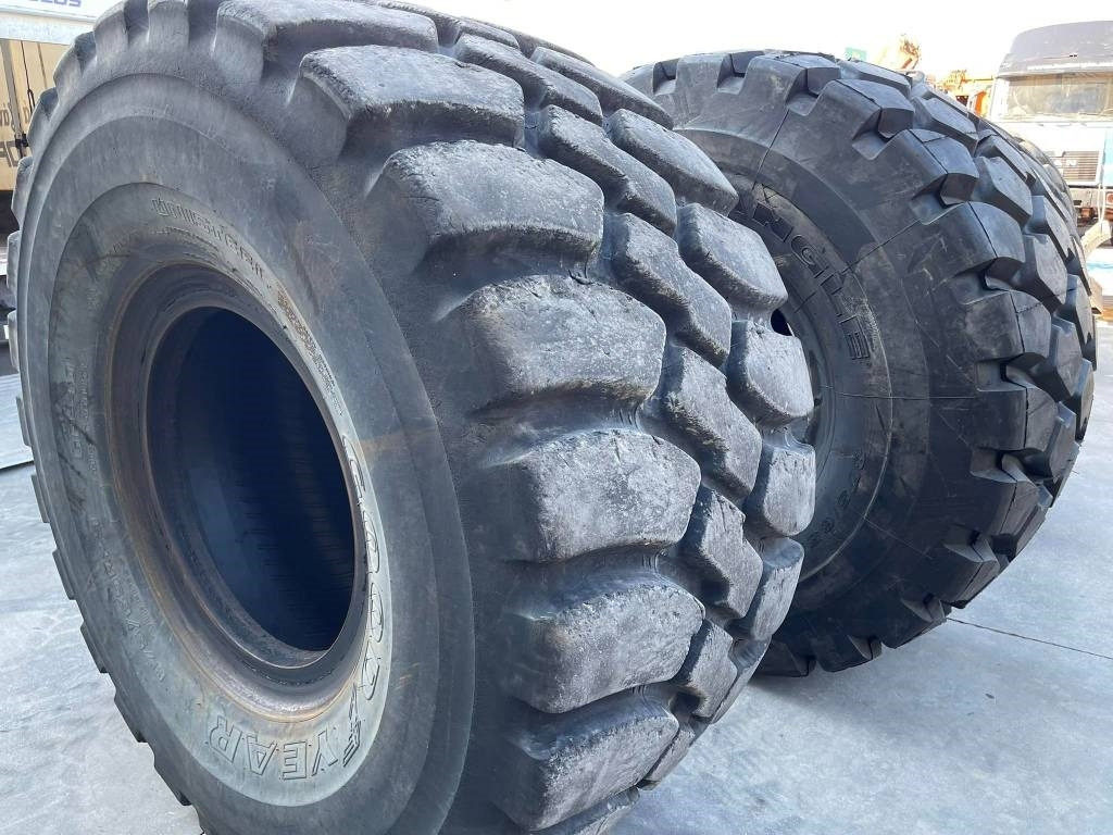 CAT 982M - اللودر بعجل: صور 3 CAT 982M - اللودر بعجل: صور 3