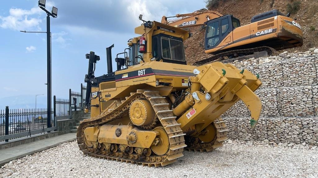 CAT D 9 N - بلدوزر: صور 1 CAT D 9 N - بلدوزر: صور 1