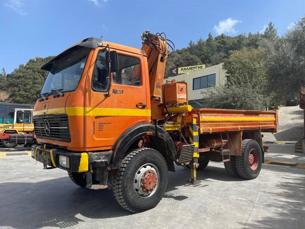 Mercedes-Benz 1626K - شاحنة كرين: صور 3 Mercedes-Benz 1626K - شاحنة كرين: صور 3