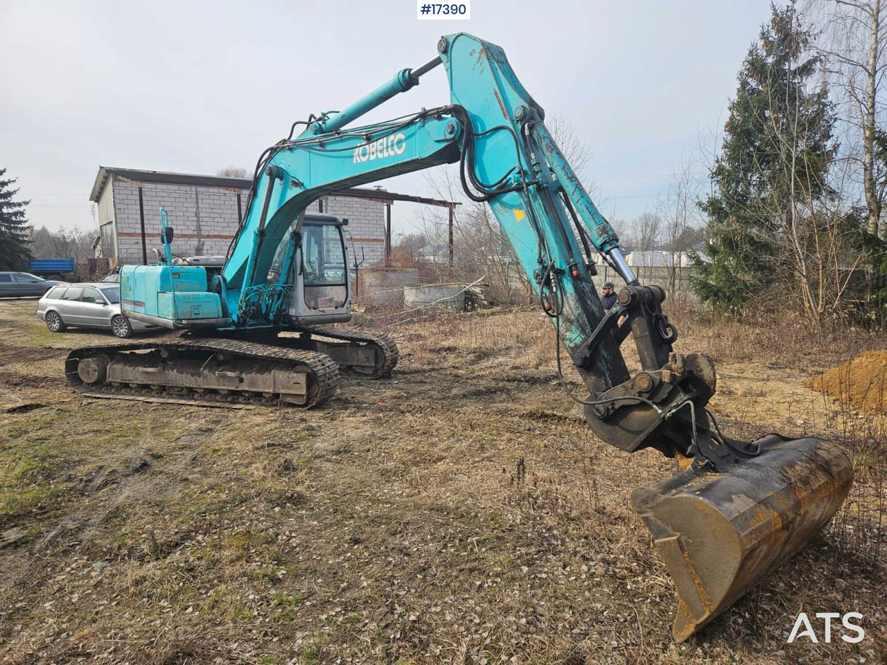 2000 Kobelco SK210LC - حفارات زحافة: صور 1 2000 Kobelco SK210LC - حفارات زحافة: صور 1