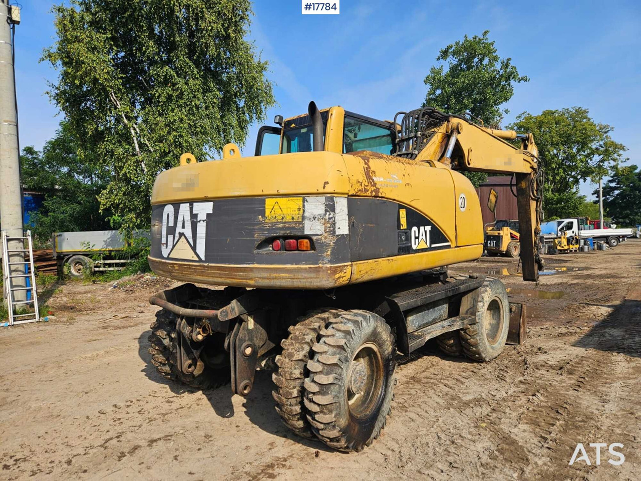 2004 CAT M316C - حفارة على عجلات: صور 5 2004 CAT M316C - حفارة على عجلات: صور 5