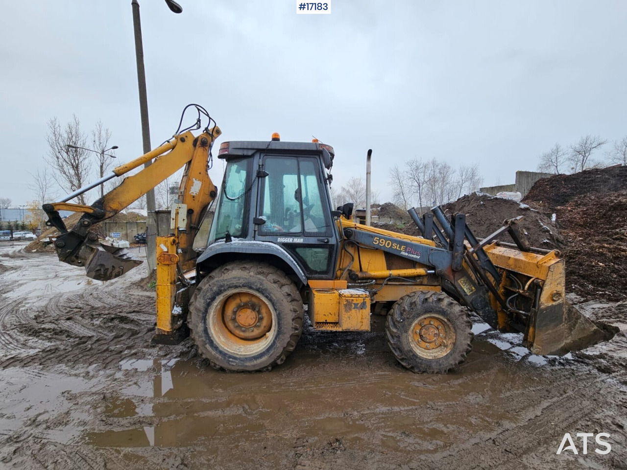 Backhoe loader CASE 590 Super LE PLUS (2000) - حفار متعدد الاستخدام: صور 4 Backhoe loader CASE 590 Super LE PLUS (2000) - حفار متعدد الاستخدام: صور 4