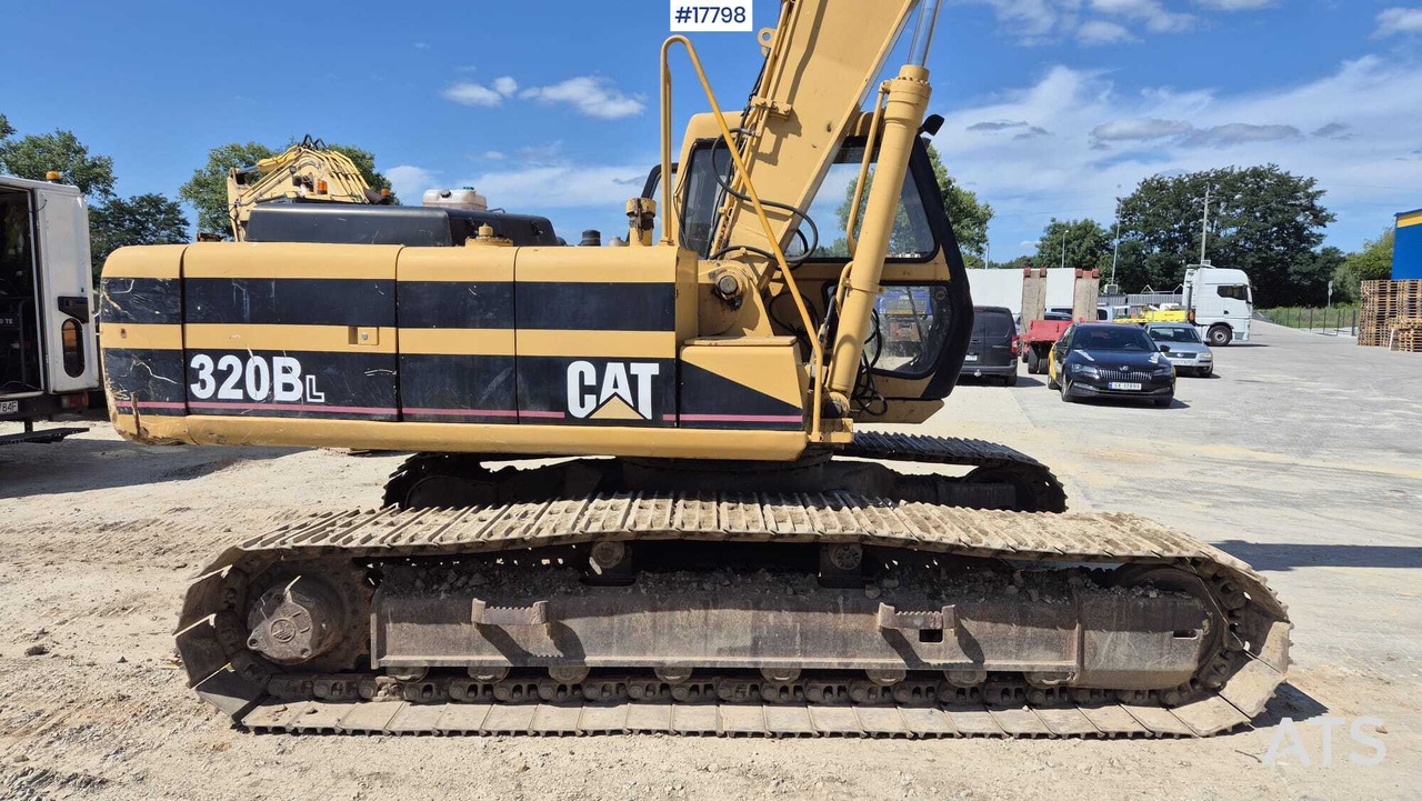 Crawler excavator JCB JS 220 LONG 16m (1997) - حفارات زحافة: صور 2 Crawler excavator JCB JS 220 LONG 16m (1997) - حفارات زحافة: صور 2