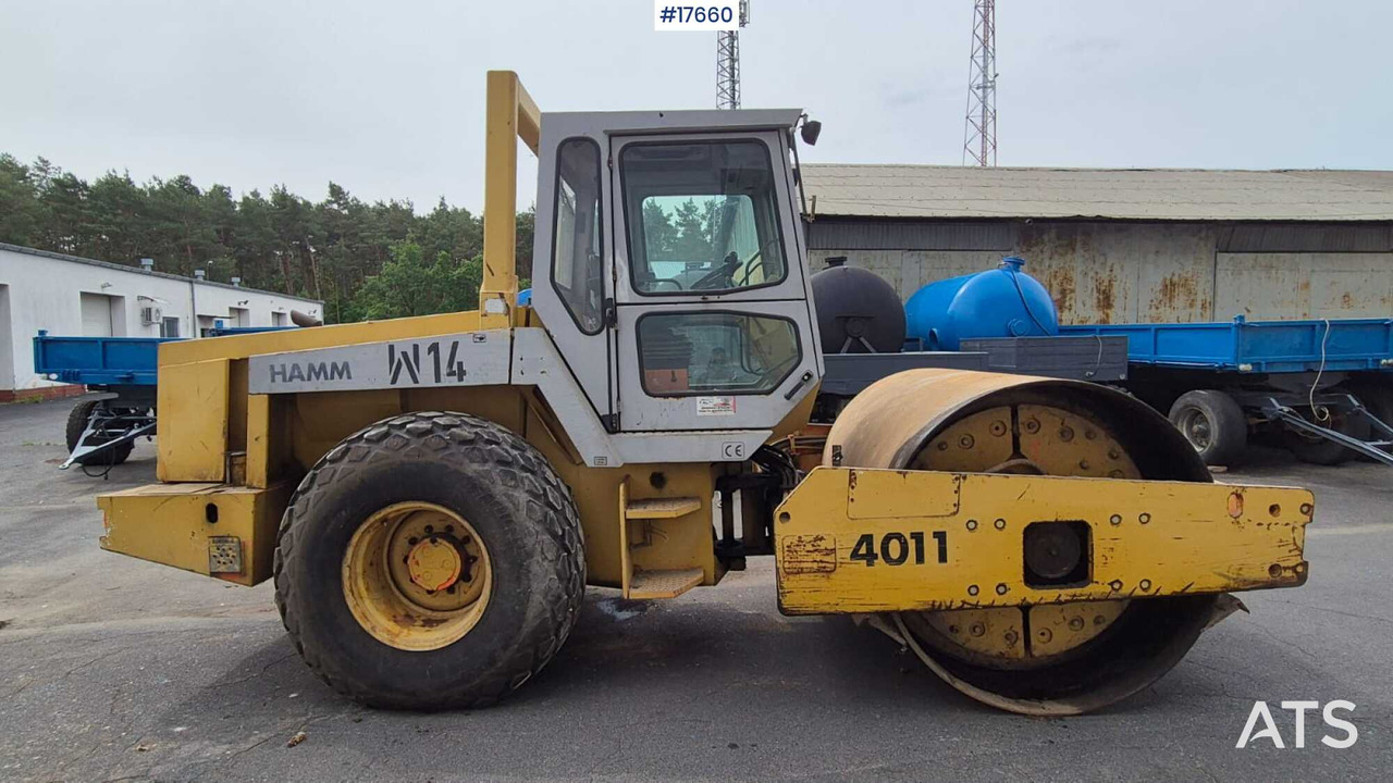 Walec HAMM 4011D (1996) - مدماج: صور 2 Walec HAMM 4011D (1996) - مدماج: صور 2