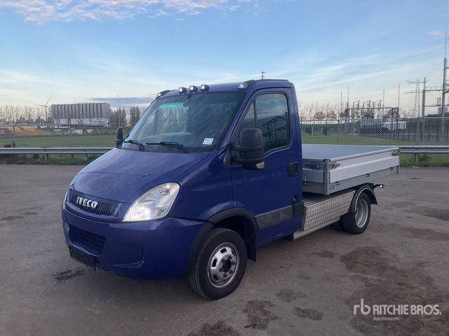 2010 Iveco 40C18 4x2 Van Truck - بصندوق مغلق شاحنة: صور 2 2010 Iveco 40C18 4x2 Van Truck - بصندوق مغلق شاحنة: صور 2